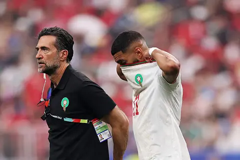قلق في معسكر المغرب.. سباق مع الزمن لتجهيز صيباري قبل مواجهة فرنسا